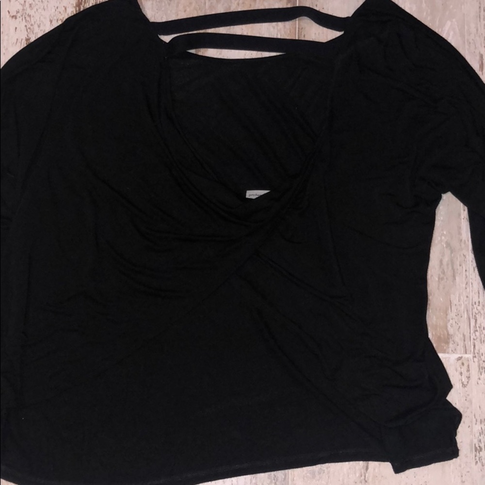 Backless athletic top - Picture 3 of 3